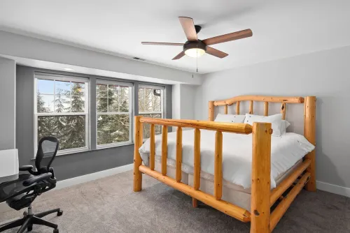 Schweitzer Mountain 3 bd Getaway