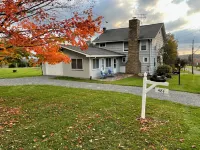 Cozy updated house with gorgeous view near Eagles Mere Lake