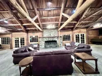 Spacious mountain lodge