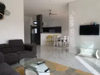 Luxury villa with 4 bedrooms/showers and private pool close to the beach Ngaparou 호텔