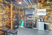 Family-Friendly Seward Home w/ Sauna & Pool! - Homestays