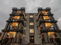 Discover the Perfect Getaway,Unwind and Explore at Our Family-Friendly Retreat!