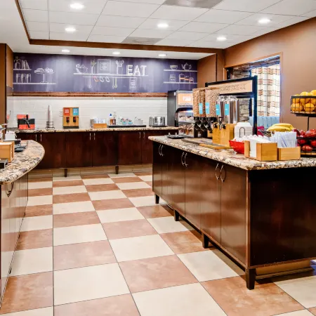 Hampton Inn & Suites Bakersfield/Hwy 58