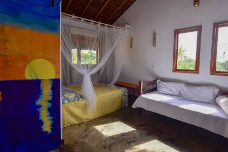 OXUMARÉ SUITES / near the beach, just a few meters away Отели рядом с достопримечательностью «Taipús de fora»