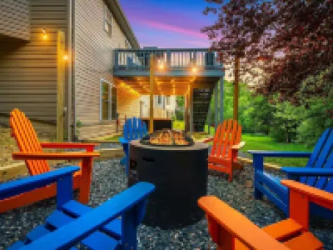 6BR Play Heaven! Movie Theater, Golf, Hot Tub Hotels in Massanutten