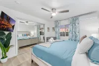 Spacious 5-bedroom house in fabulous Chula Vista with WiFi, AC