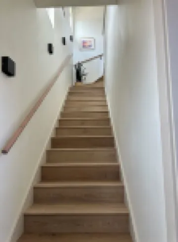 Newly built, 2-bedroom loft, high desert sunsets & mountain peaks, A/C and Wifi