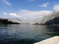 Kotor Bay;  4 Bed Seafront  house with beach and seating area. Close to Kotor. Hotels in Muo