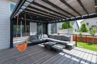 Tanner Peak: Wellness • Business • Entertainment