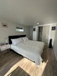 Cozy Private Bachelor Unit King Size bed.