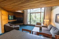 Ski-up Loft Condo at Snowbird with mountain views. Hottub, Steam room, Pool! Hotels in Snowbird