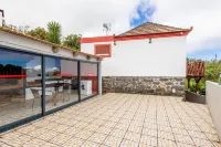 Moniz Ocean Escape | BBQ | Near Porto Moniz Pools