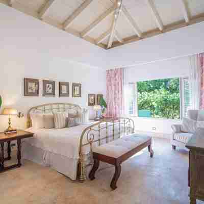 Lion Quay House, Fine Art & Luxury in the Caribbean's finest Exclusive Resort Rooms