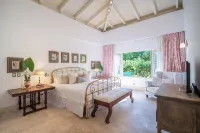 Lion Quay House, Fine Art & Luxury in the Caribbean's finest Exclusive Resort