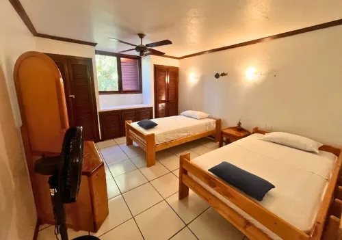 Beutiful 2-bedroom house with WiFi in Same Hotels in Same