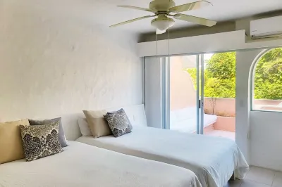 Beach House in Ixtapa - Playa Iguana Residential Các khách sạn ở 