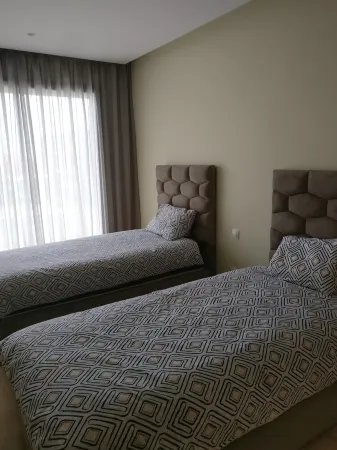 Appart T3 dar Bouazza Clim Piscine Wifi 90m2 Отели в г. Ain Chock Hay Hassani