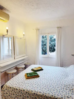 Charming flat in Porto Rotondo with lush garden! Hotels near Piazzetta San Marco