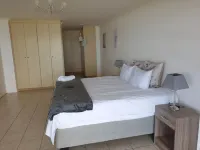 Illovo Beachfront Stunning Apartment