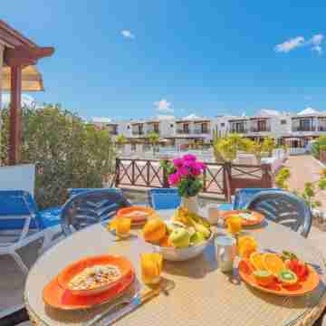 Casa del Mar Ilic - Communal pool, Sea Views, 10 Minutes to Marina Rubicón Dining/Meeting Rooms