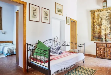 Rural escape with mountain views