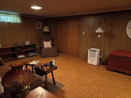 Furnished & Flexible – Perfect for Longer Stays in Dartmouth, MA! Отели рядом с достопримечательностью «Университет Массачусетс Дартмут»