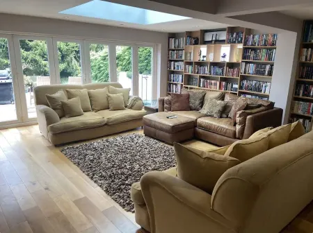 Luxurious home in the centre of leafy Binfield