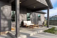 New Spacious Home with 3 Car Garage, Private Backyard, close to Downtown