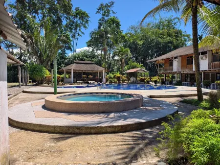 Family house located in the Ecuadorian Amazon.