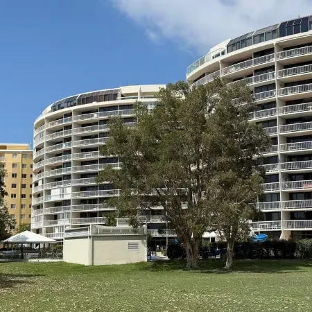 Gemini Resort - Unit 19