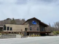 Sugar Ski in/out 1BR 1BA views/pool/sauna/hot tub