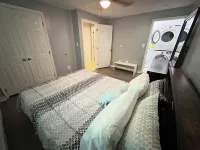 3 Cozy Retreat Washer/Dryer Inside Hotels in Franklin