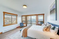 Walk to Flathead Lake: Polson Home w/ Balcony - WiFi