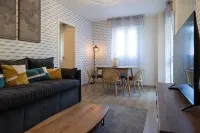 Comfortable apartment in Aurillac - Wifi, parking and peace and quiet