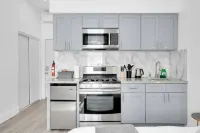 The Green Studio - BRAND NEW !