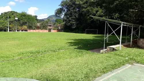 Cozy Riverside House in Guapimirim in Condominium