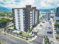 Urban Charm: Modern One Bedroom - 2 estrellas