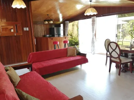 ENCANTADORA CASA DE CAMPO Отели рядом с достопримечательностью «Крепость короля Филиппа»