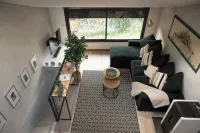 Charming 1-bedroom house in Nébias Hotels in Quillan