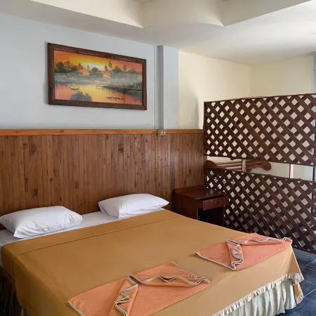 Rattana Guesthouse & Bungalow