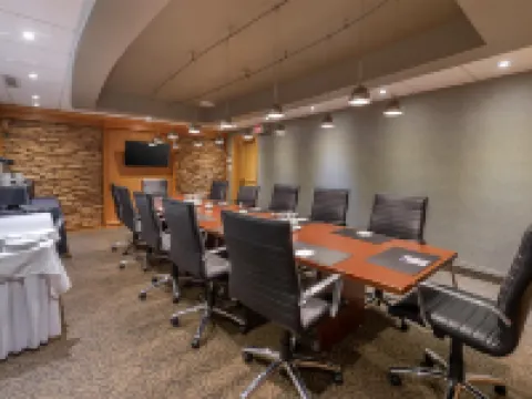 Best Western Parkway Inn  Conference Centre Hoteles en Cornwall