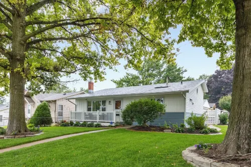 Home Min to Zoo, Charles Schwab Field, Chi Health Center, Covered Porch, 4TVs