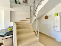 Detached house |50 m from Capelan beach |Climatised |Parking |Private garden Hotels in Bandol