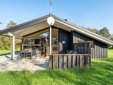 "Emeli" - 1.3km from the Sea