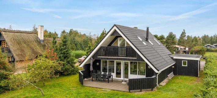 "Hejdie" - 150m from the Sea Hotels in Hals