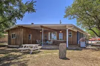 Private Dock - Waterfront Lake Brownwood Gem! - parking