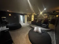 Heated Pool, Putting Green, Movie Theater and more! 4 bed/3 bath