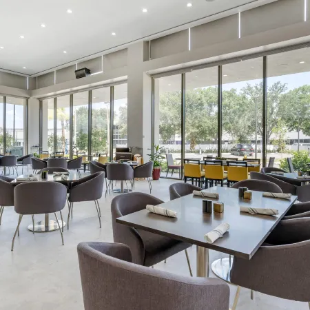Cambria Hotel Orlando Near Universal Theme Parks