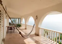 Casas del Acantilado - Acapulco