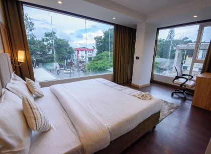 Emerald Hotel